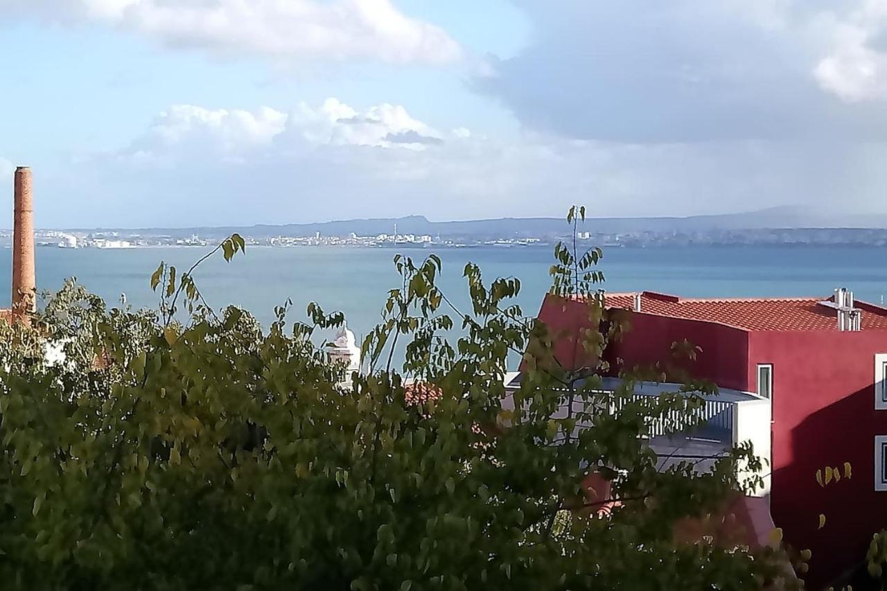 Alfama Chateau - Vue Exceptionelle - Charme - Calme Лиссабон Экстерьер фото